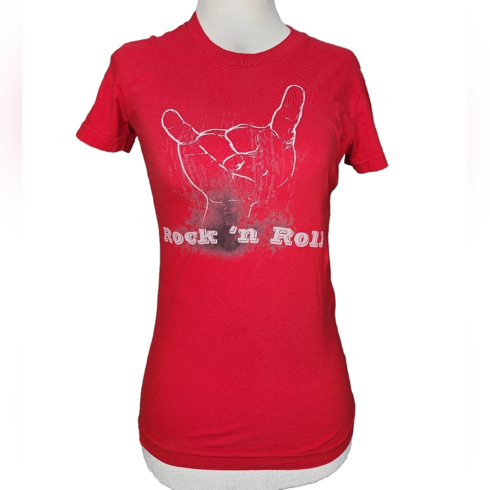 Red Rock 'n Roll Graphic T-Shirt Size Small
